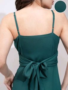 Elegant Emerald Green Maxi Dress with Free gift 🎁