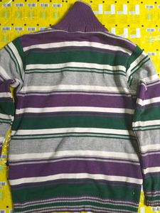 Sweater for boys and men.
