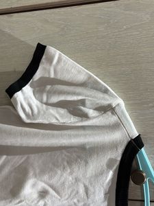 Chic White &amp; Black Heart Crop Top