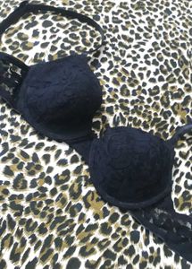 Branded Lace Push Up Bra Ultrablack 32 A