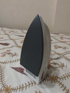 Bajaj Electric Iron 1000W