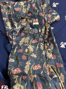 🌸 Elegant Floral Printed Anarkali Long Kurti / Go