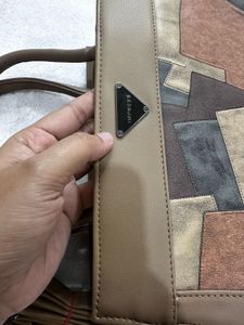 Birthday Giveaway🎈- Brandnew Avello Handbag