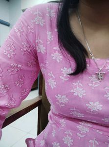 short kurti+wide leg jeans+white shoes(ind-8)