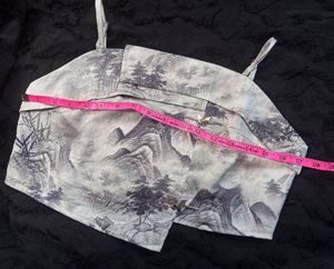 Unique Landscape Print Crop Top