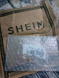 Shein Set of 5 Gold-Tone Rings, not used even once