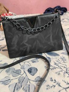 Stylish Grey Handbag with Chain Detail