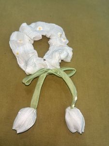 Cute Daisy &amp; Tulip Scrunchie