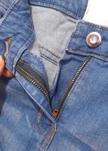 Embroidered Straight Jeans
