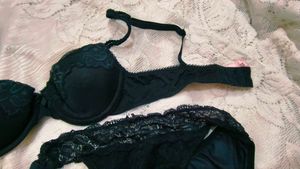 Elegant Black Lace Padded Bra with brief 👍
