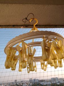 Round Clothes Drying Hanger with Clips