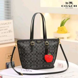 COACH* *TAXI TOTE BAG 21 IN SIGNATURE CANVAS*