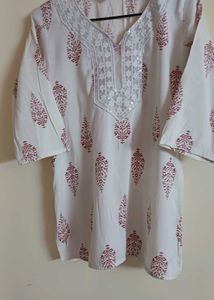 3 Printed Kurta with Neck Embellishment