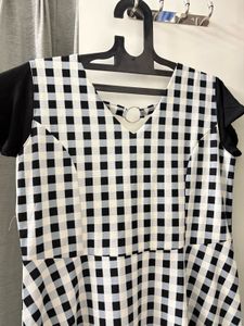 Chic Black &amp; White Gingham Dress
