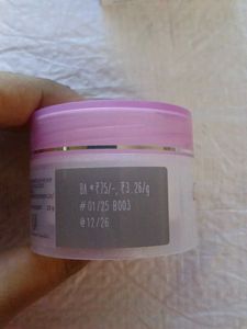 Glow &amp; Lovely Glass Bright Gel Creme