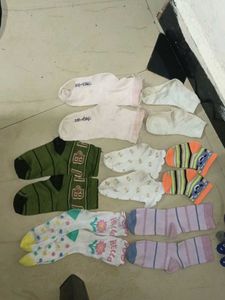 7 pis mix sizes combo Socks
