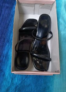 Sleek Black Strappy Sandals