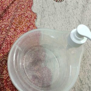 liquid soap dispenser