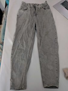 Stylish Grey Wide-Leg Denim Jeans