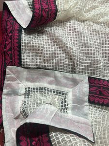 White cottonsilk with pink Border dupatta