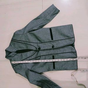 Stylish Grey Blazer with Black Trim