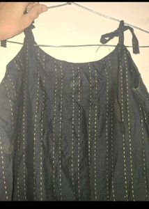 A bunch of tops (100 Each)