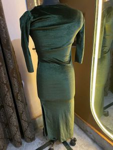 Elegant Green Velvet Maxi Dress
