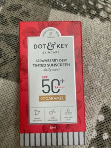 Dot & Key Strawberry Dew Tinted Sunscreen SPF 50+
