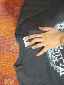 H&amp;m Alice in Wonderland Graphic T-Shirt
