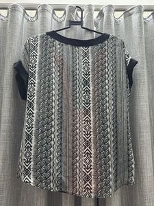 Stylish Printed V-Neck Top oversized