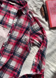 Chic Plaid Button-Up Shirt
