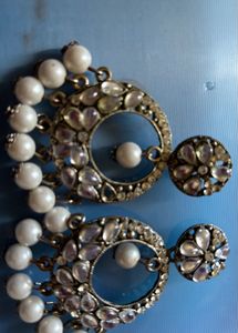 Elegant Pearl &amp; Crystal Dangle Earrings
