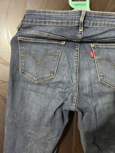 Levi’s Jeans- 28
