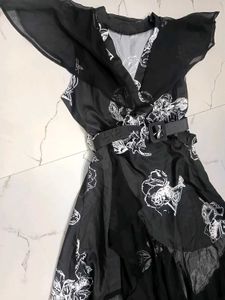 Maxi In Black Colour With White Flower 🧿