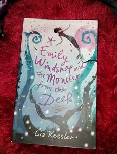 Emily Windsnap & Monster From the deep📘