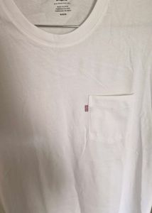 Unisex Levi's White Pocket T-Shirt