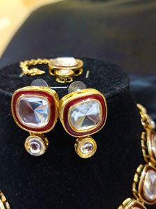 Kundan Heavy Stone Necklace With Mangtika