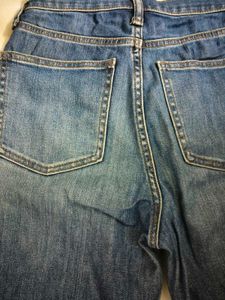 Authentic UNIQLO High-Rise Straight Jeans