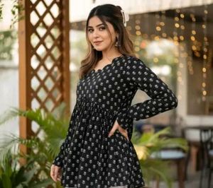 Elegant Black &amp; White Printed Short Kurta
