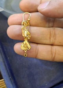 Elegant Gold Drop Earrings