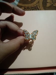 Sparkling Butterfly Ring