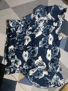Floral Ruffle Crop Top