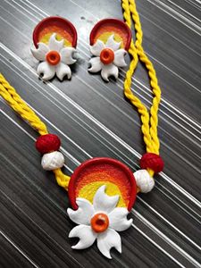 HANDMADE Clay Flower Necklace Earrings Set