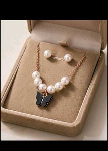 Butterfly Pearl Necklace