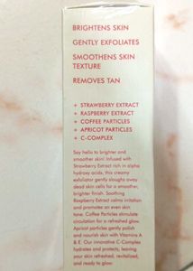 Caffeine Berries Brightening Coffee Face Scrub