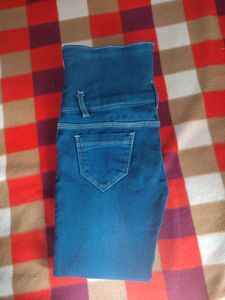 Skinny / stretchable jeans