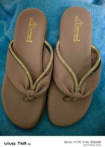 Bellissa Women's Embellished Flip-Flops