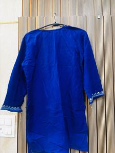 kashmiri Embroidered Kurta set