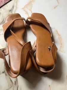 Comfortable Tan Flat Sandals
