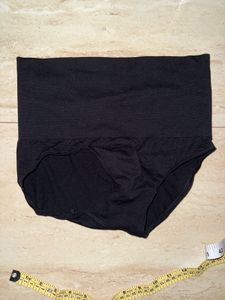 High-Waisted Shaping Briefs